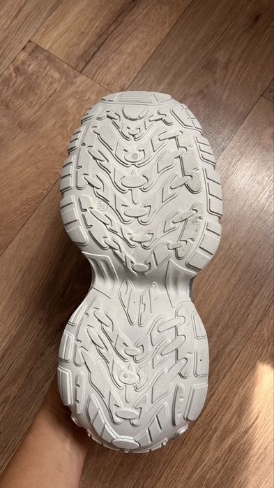 Кроссовки, обувь