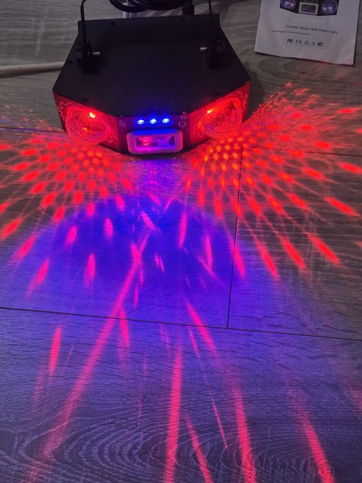 Lumină disco Vicalo cu două sfere – RGB, activată de muzică