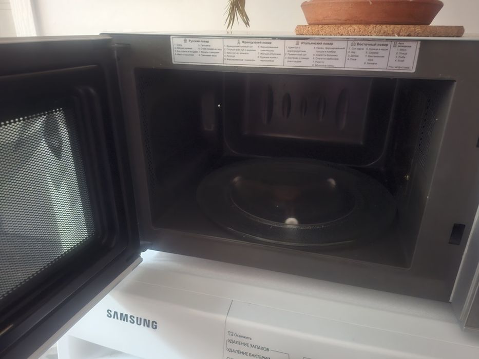 Продам микроволновку б/у