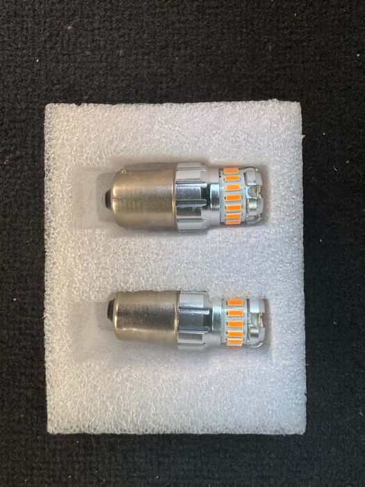 LED крушки за мигачи и габарити