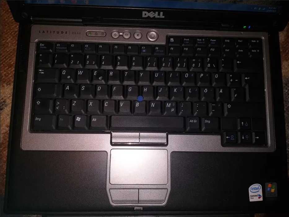 Laptop Dell D620, T7200 - 2 Ghz, 4 Gb DDR2, hdd 120 ghz, serial port