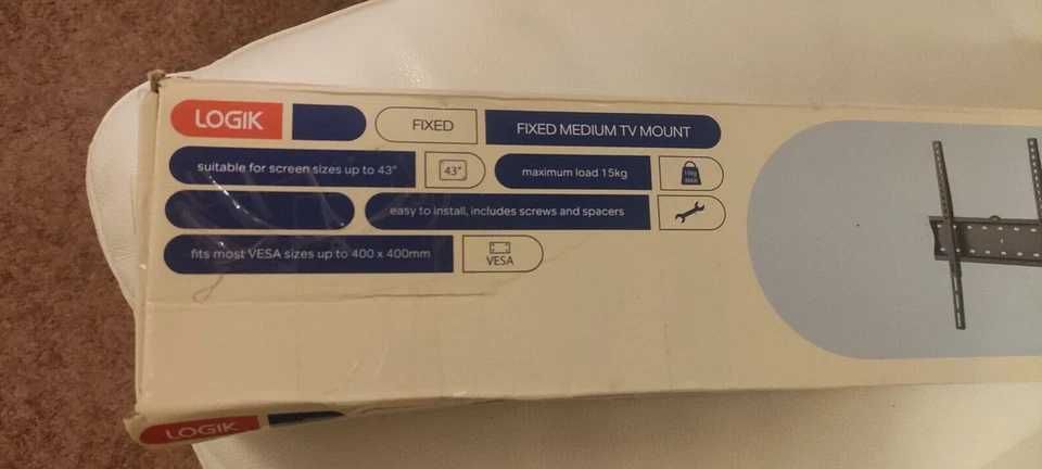 ТВ стойка LOGIK LFM16 Fixed TV Wall Mount Bracket - Up to 43"