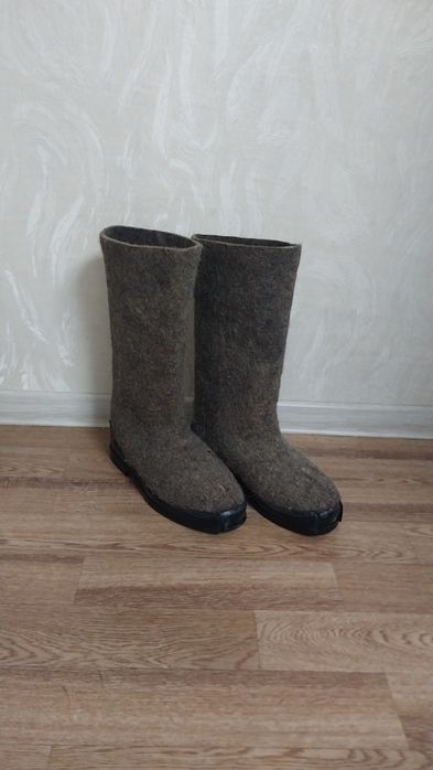 Продам новые валенки