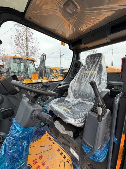 Колесный экскаватор Hyundai 60