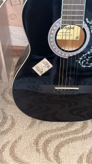 Гитара акустическая