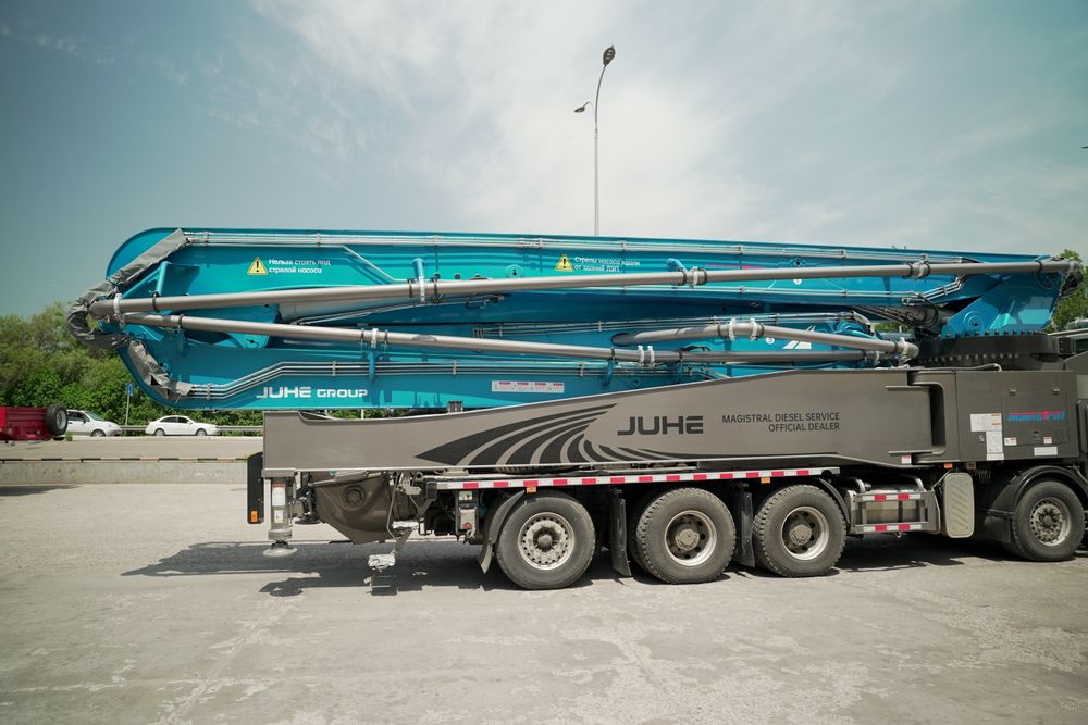 Автобетононасос HOWO- TX 10×4 JH63 - 63м