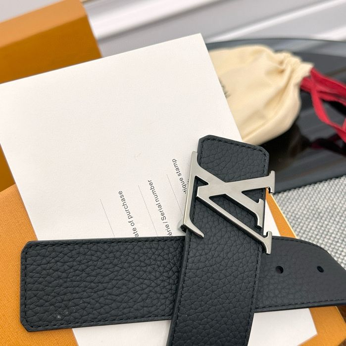 Различни модели колани