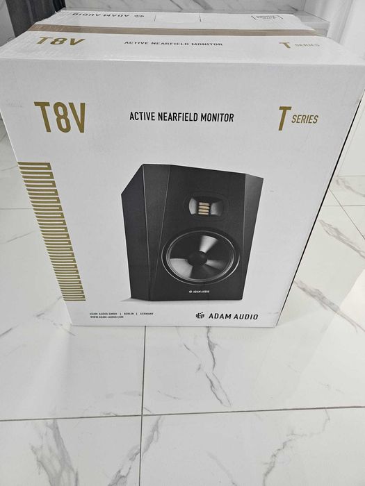 2x  Boxe active / Monitoare studio Adam T8V, interfata audio / statie Focusrite Scarlett 2i2 4th Generation si 2x stand / suport Gravity SP 3202
