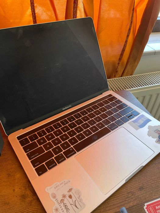 MacBook Pro 13-inch 2016 Four Thunderbolt 3 Ports