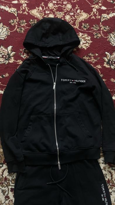 Двойка Tommy Hilfiger (M)