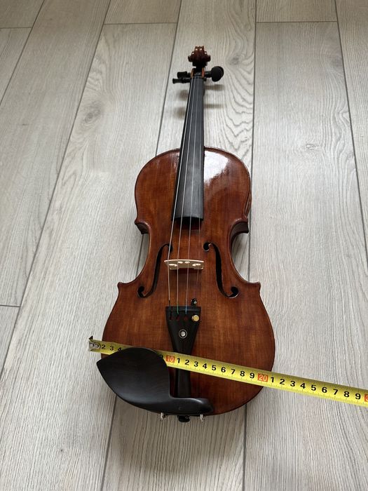 Vioara Stradivarius veche restaurata