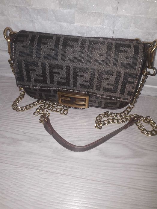 Дамска чанта Fendi