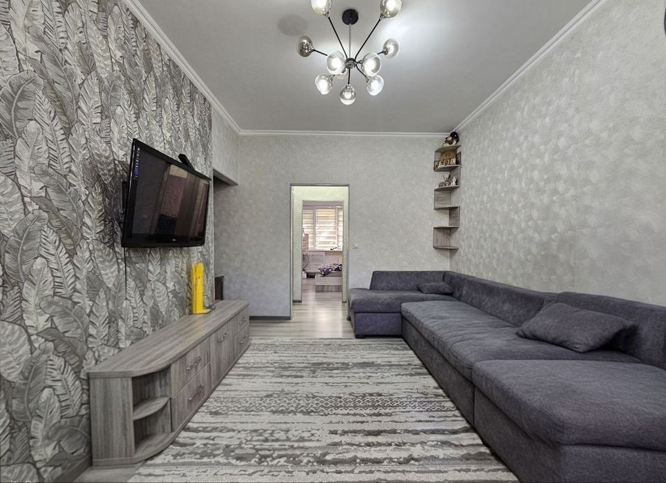 Продаётся квартира на Чиланзаре- 2 квартал,ор-р 163  школа , 2/3/4