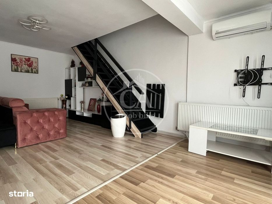 Casă de vânzare tip duplex cu 4 camere în Nojorid, Oradea.