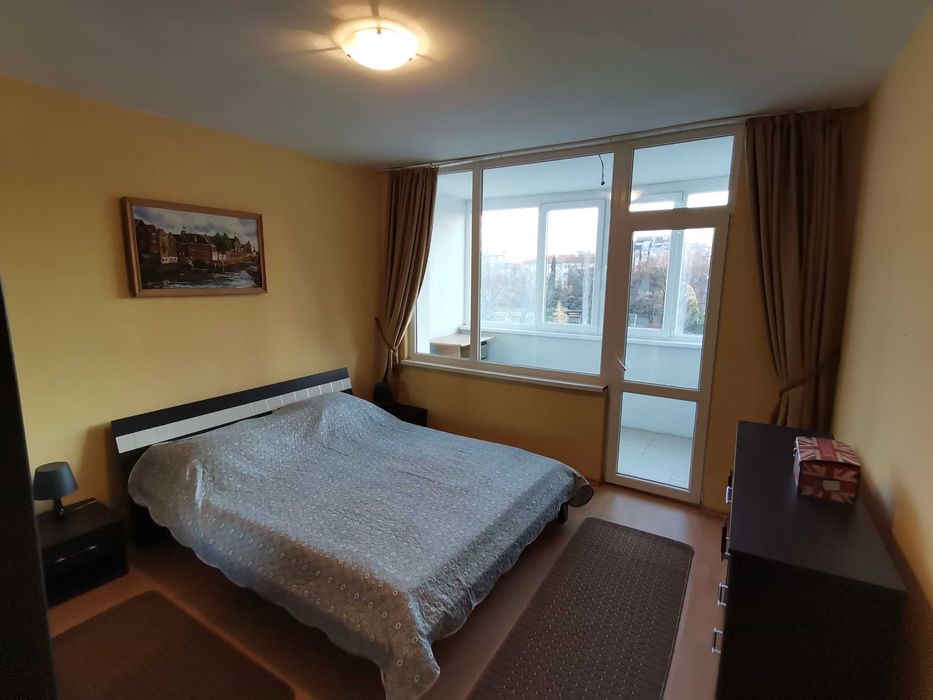 Дава се под наем Двустаен апартамент в Бургас, Братя Миладинови - 64 кв.м за 306 € - Снимка #2