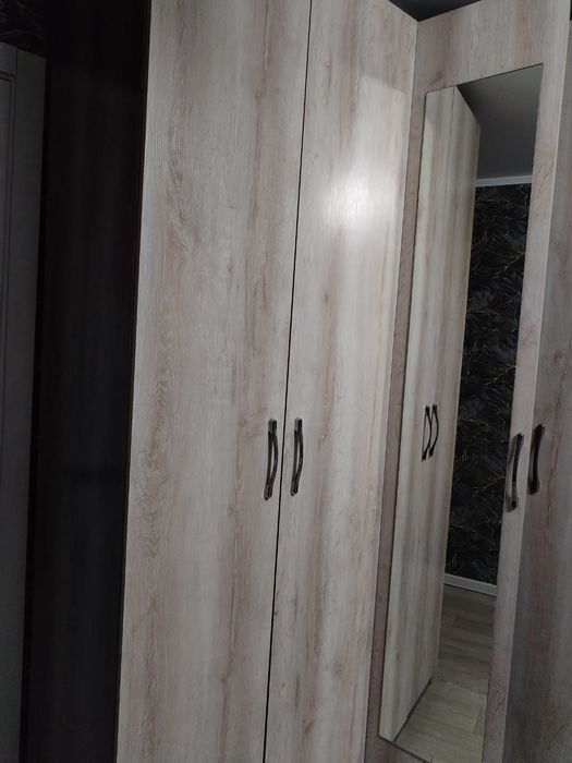 Продам угловой шкаф