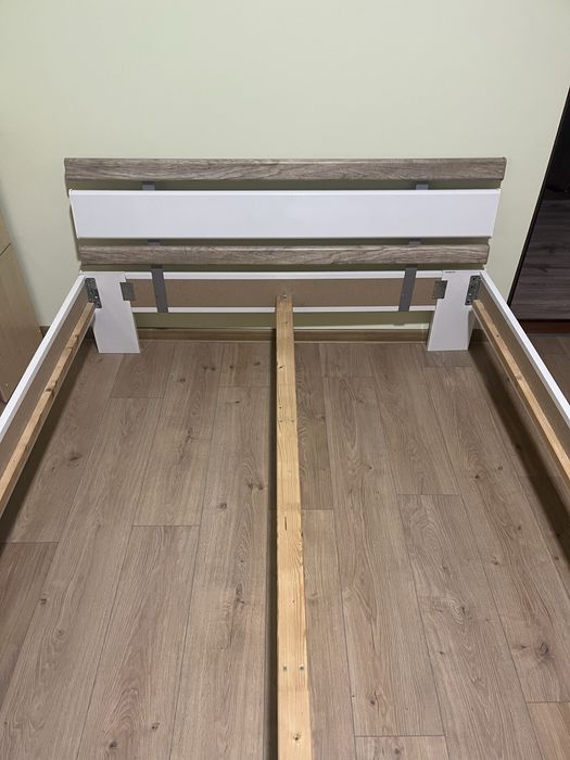 Спалня легло 140/200