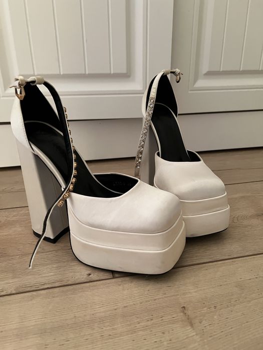 Туфли на выпускной под Versace