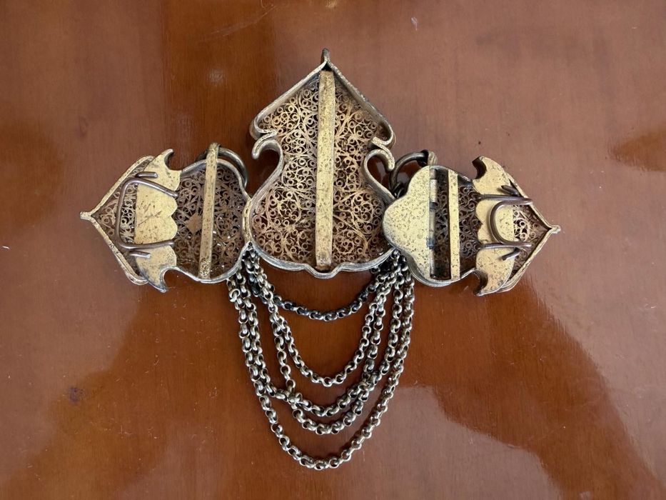 уникална пафта позлата