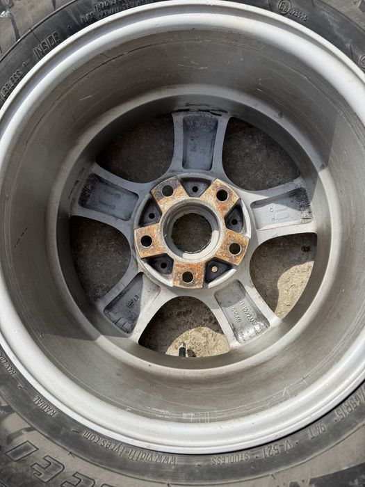 Продам диски на зимней резине