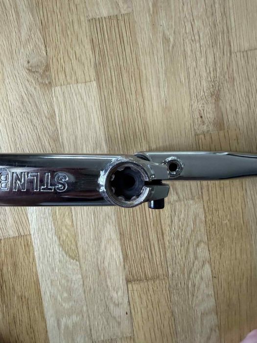 Курбели за колело , без резба от едната страна