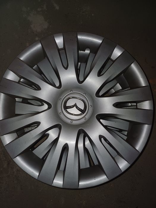 Продавам зимни гуми с железни джанти и тасове