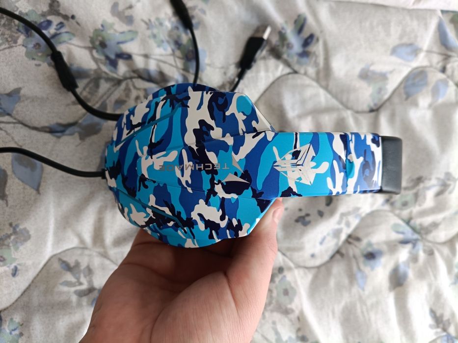 Căști Gaming Techmade cu fir + microfon gaming.