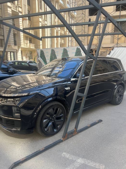 Li9 Ultra 2025 srochno 58000$ 23.000km