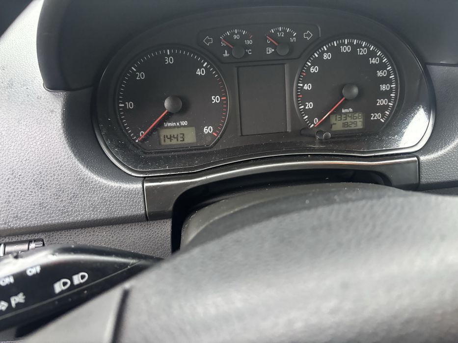 Vand urgent polo9n 2008 101 cp actele zi