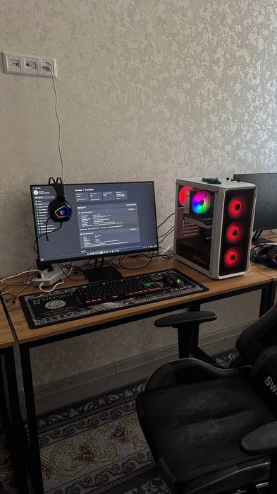 Igravoy kompyuter upgdan yigilgan srochna sotiladi 3 tasi olinsa arzon