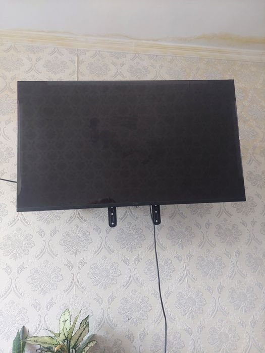 S smart tv 43 talik