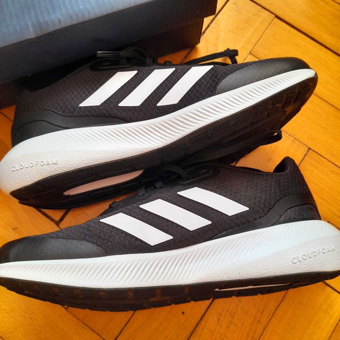 Оригинални маратонки Adidas за момче, юноша 37.1/3