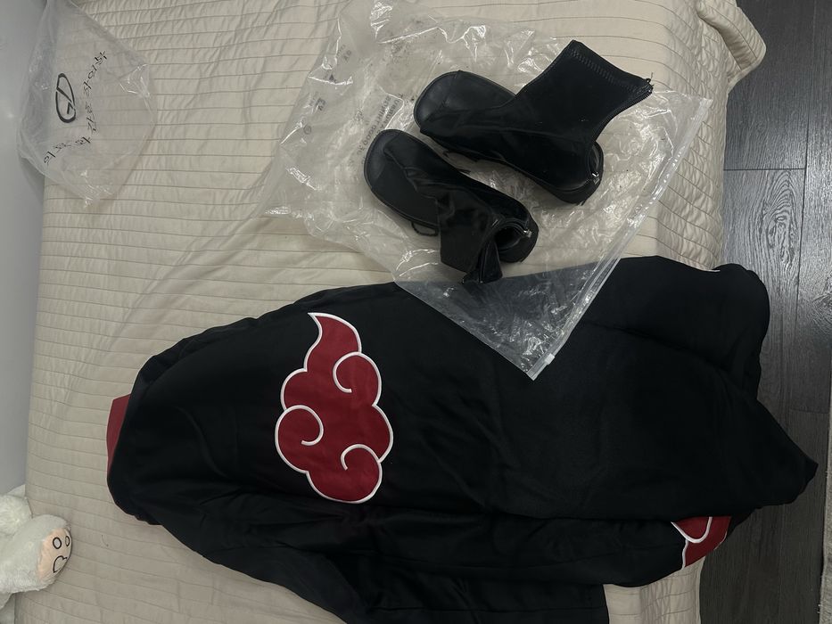 Продам косплей костюмы и парик