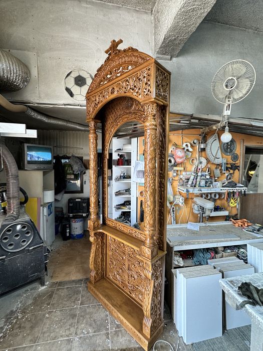 Lucrari mobilier bisericesc