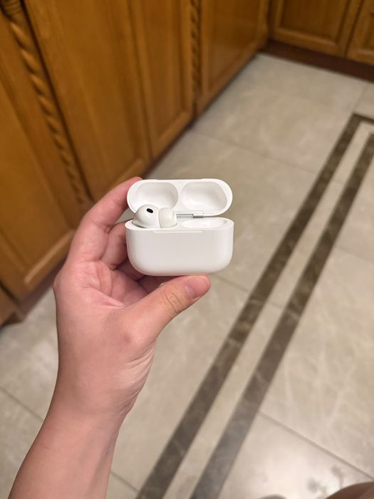 Air Pods Pro 3 ( срочно продам )