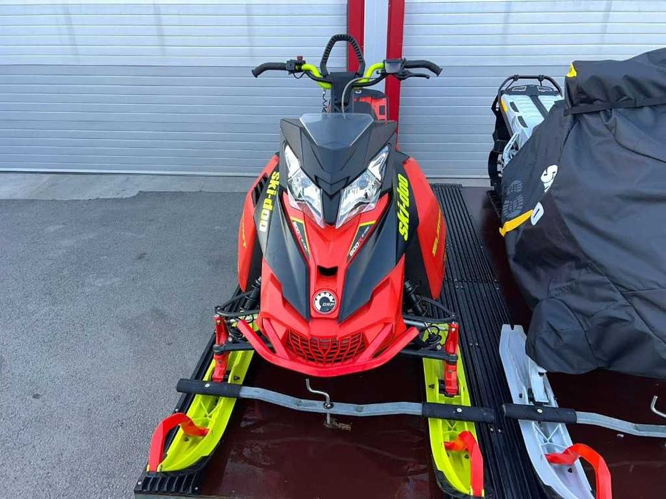 Ski-Doo Summit 800R