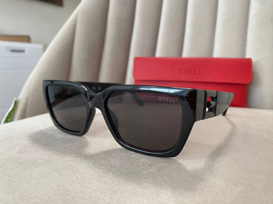 Дамски очила Guess