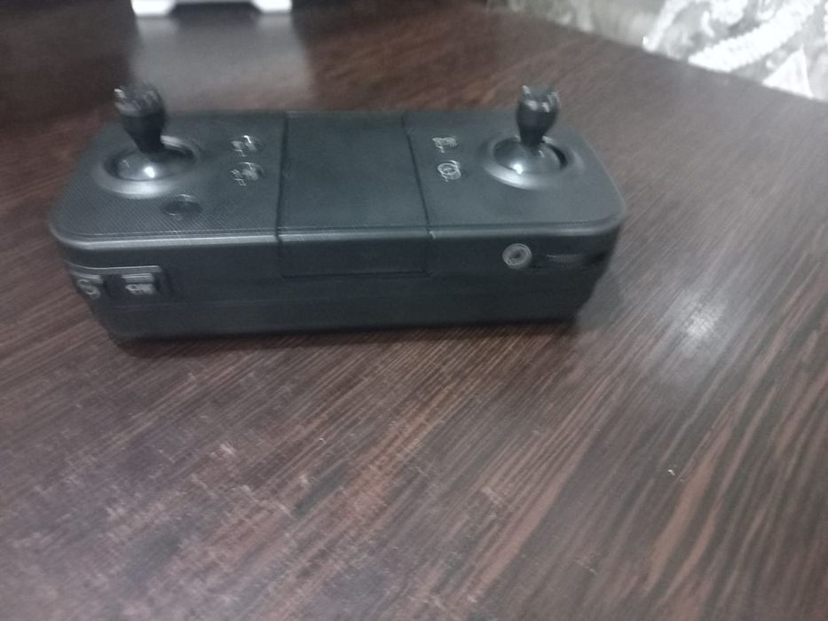 Квадрокоптер почти новый