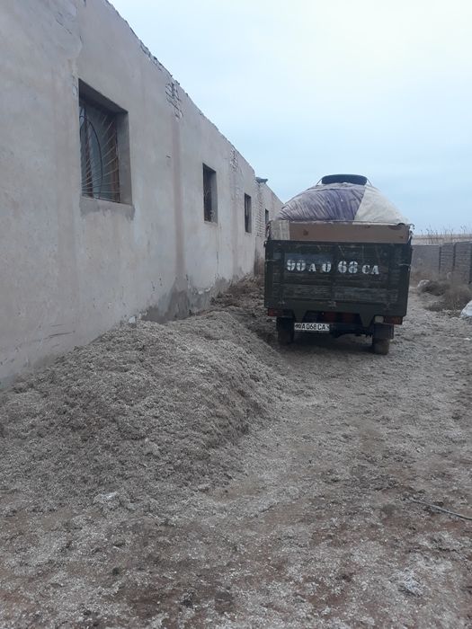 Uaz bortavoy sotiladi