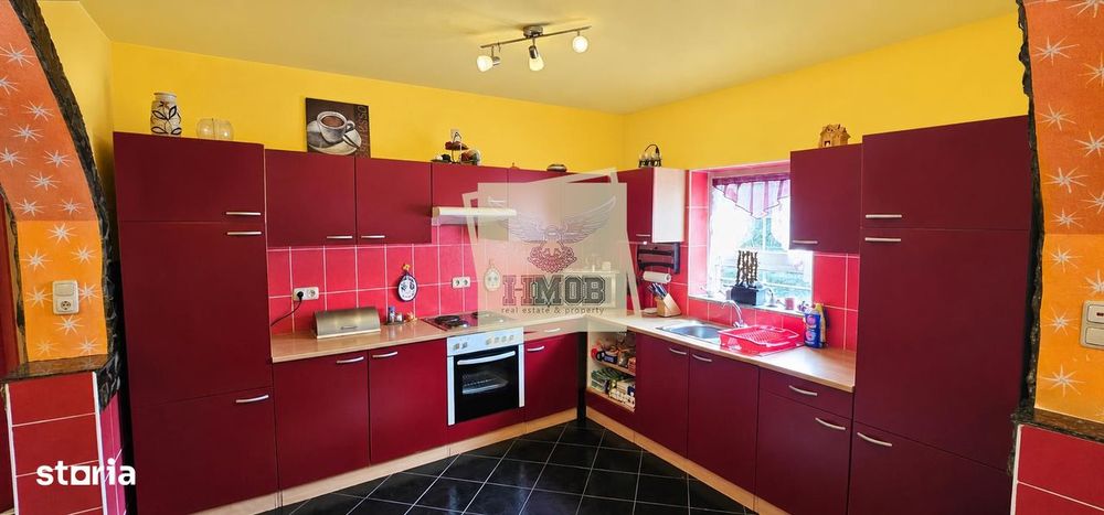 Casa individuala | 6 camere | Teren 935 mp | Garaj | Comision 0% | Sal