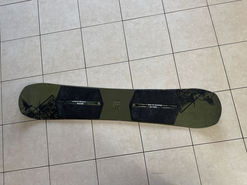 Snowboard BURTON Name Dropper 151 cm Bucuresti Sectorul 3 OLX.ro