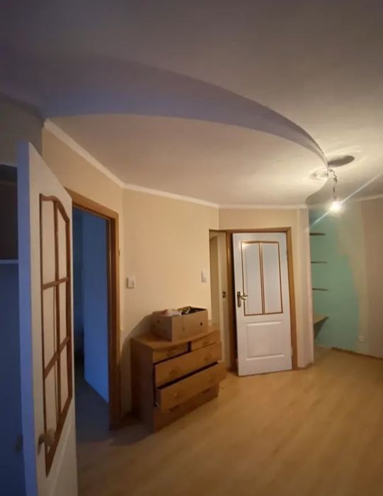 Продаётся 1 ком кв Сулейменова