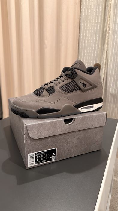 Jordan 4 Retro Cave Stone, nou nouti in cutia originala, marimea 47