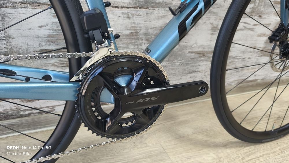 Карбонов шосеен велосипед Giant TCR Pro 1 105 Di2 DT Swiss R470 | M