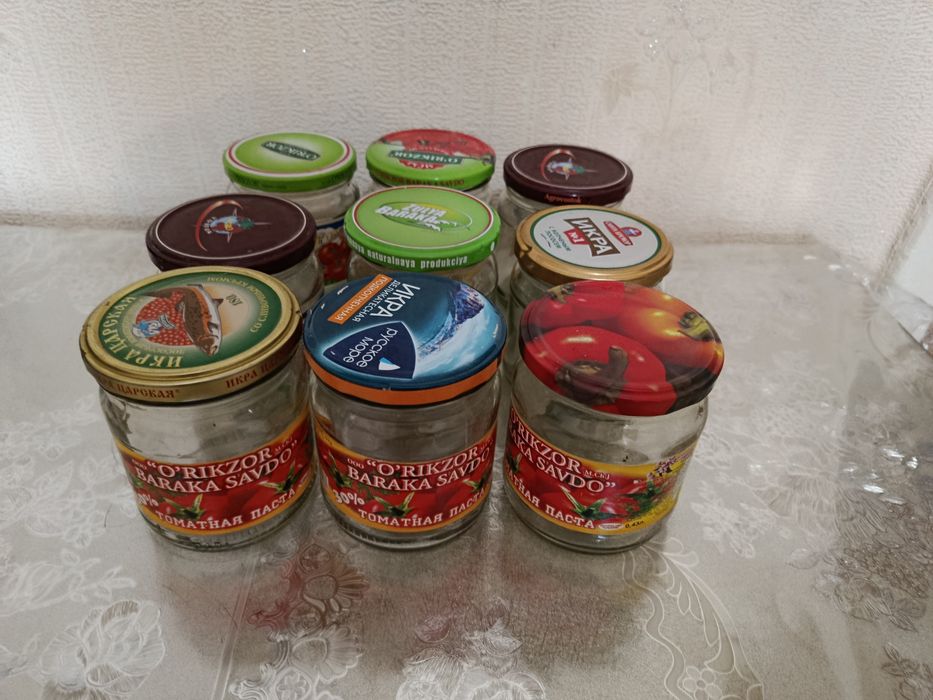 Банки разные с крышками