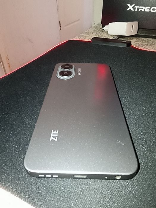 Продам телефон ZTE Blade A35e