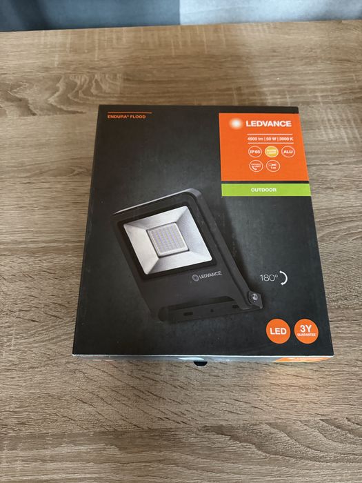 Proiectoare Led, 2x Ledvance, 4500lm, 3000k, noi