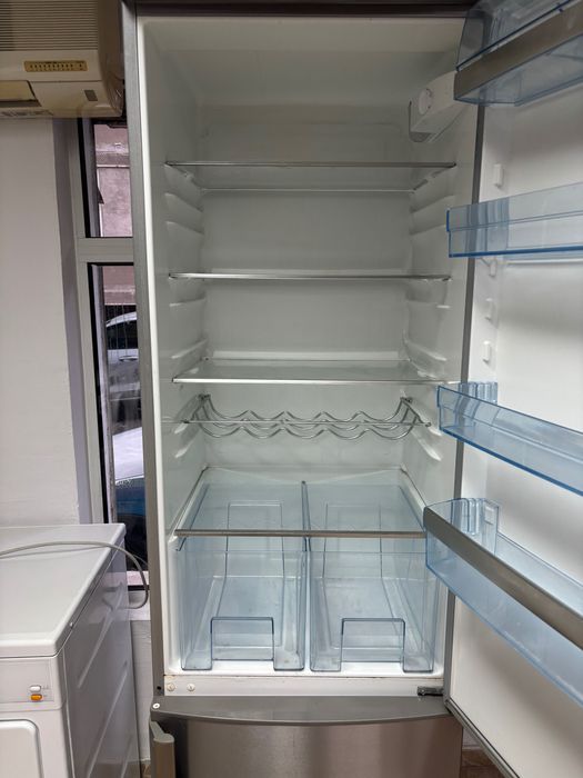 Хладилник AEG инокс