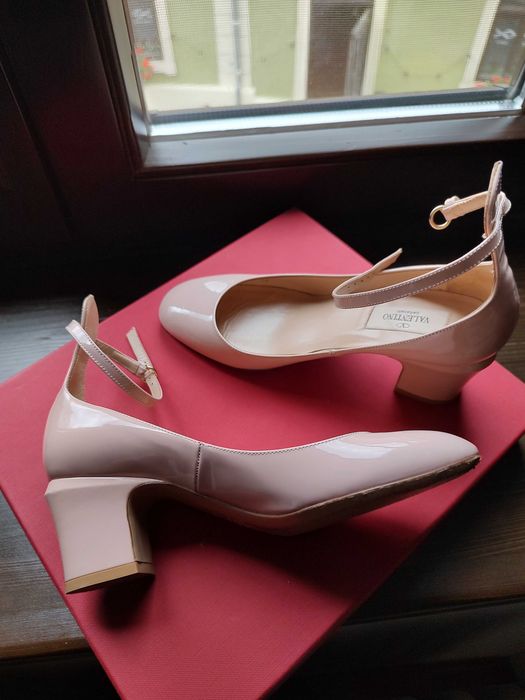 Pantofi Valentino piele, nr.35, nude