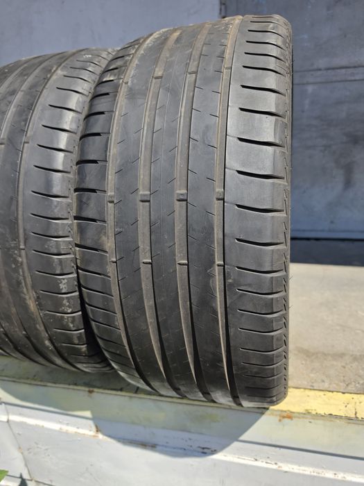 2 бр. летни гуми 255/35/21 Bridgestone DOT 0421 4 mm